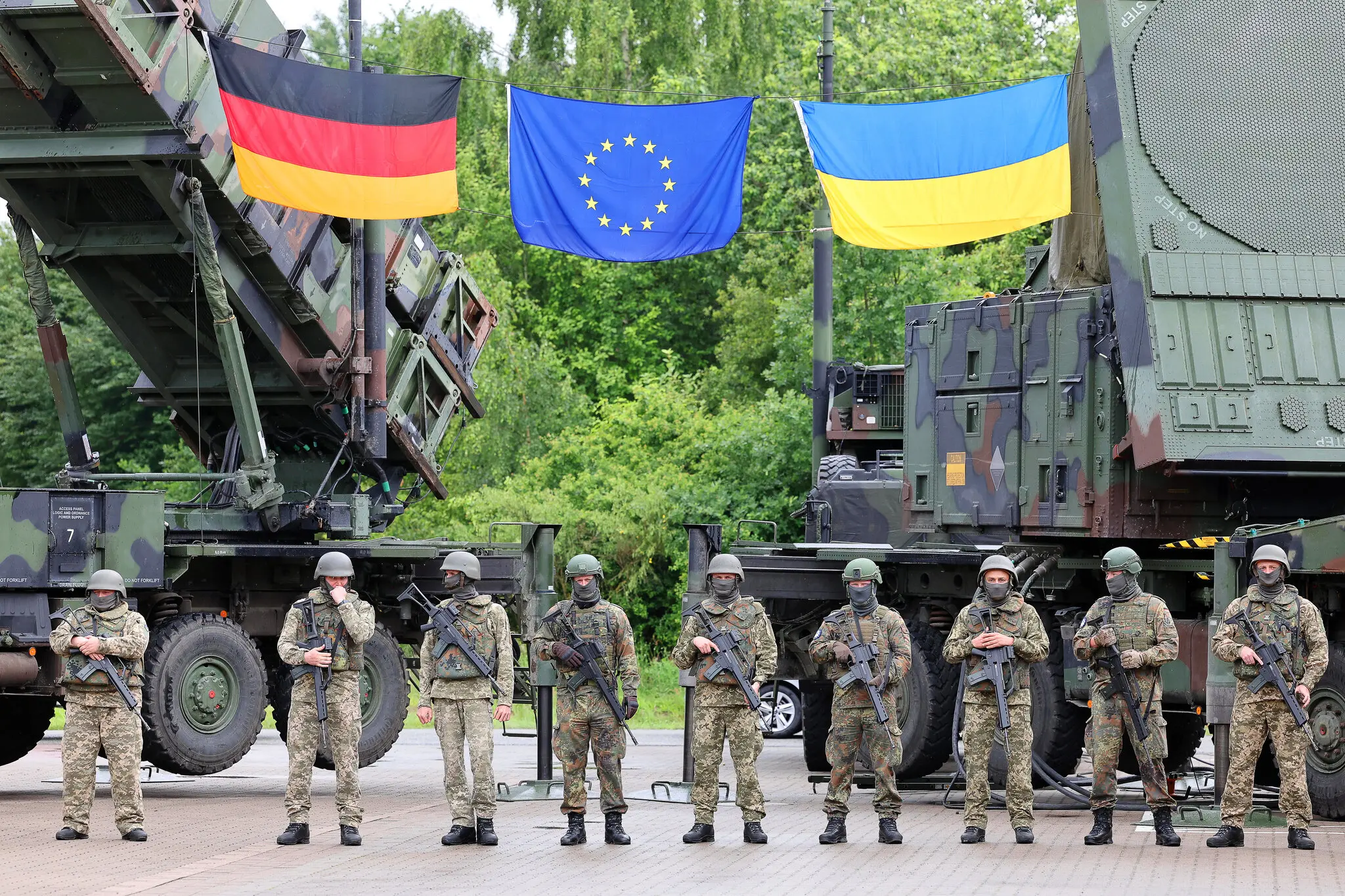 Німецькі та українські війська з ракетними батареями Patriot у Мекленбурзі, Німеччина, минулого року.